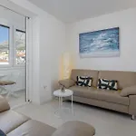 Sky, Free Private Parking Apartmán *