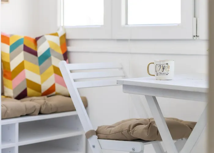 Sky, Free Private Parking 아파트